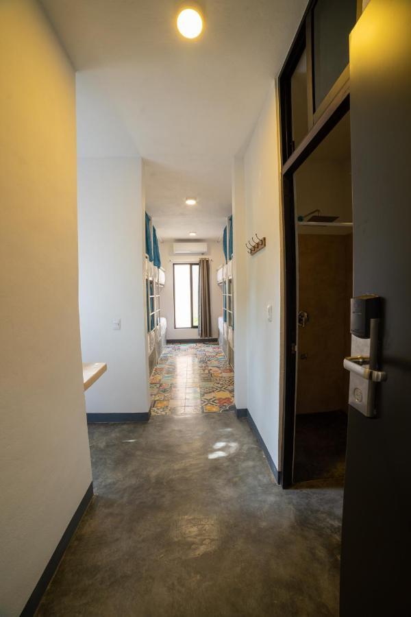 New Friends Hostel & Bar Adults Only Valladolid  Exterior photo