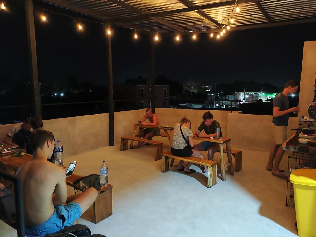 New Friends Hostel & Bar Adults Only Valladolid  Exterior photo